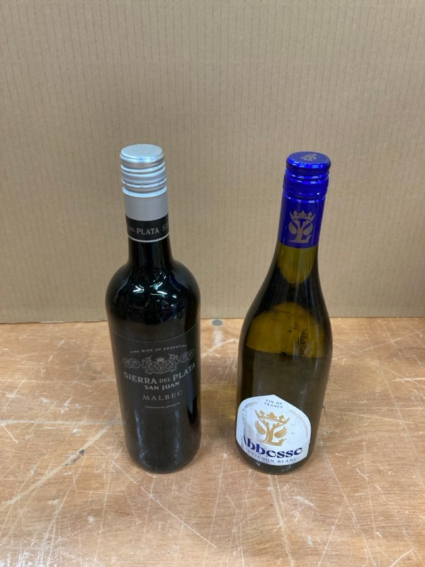 Lot 140  
            Nottingham SR8 - Collection Only 

                
QTY OF WINES  TO INCLUDE MALBEC- 18+ ID REQUIRED  - COLLECTION ONLY