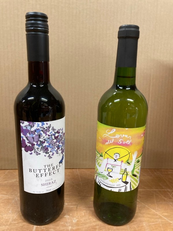 Lot 143  
            Nottingham SR8 - Collection Only 

                
QTY OF WINES TO INCLUDE SHIRAZ- 18+ ID REQUIRED  - COLLECTION ONLY