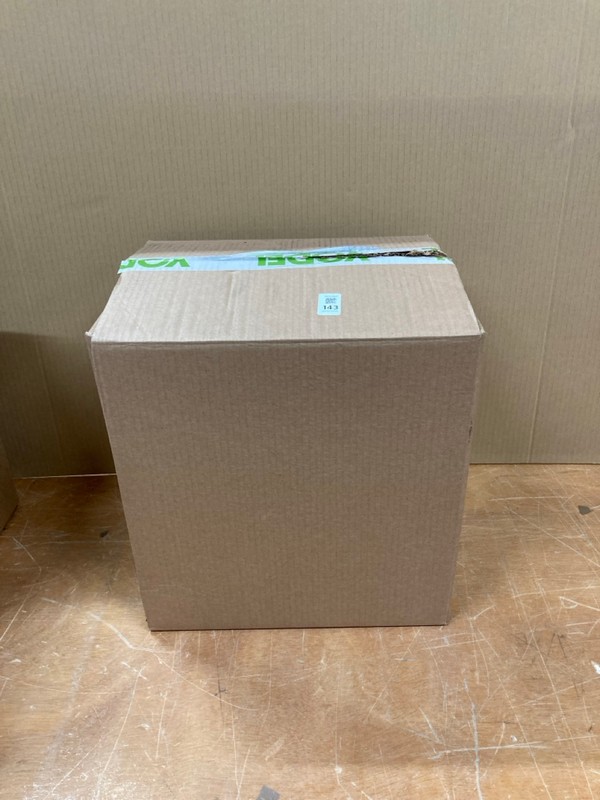 Lot 143  
            Nottingham SR8 - Collection Only 

                
QTY OF WINES TO INCLUDE SHIRAZ- 18+ ID REQUIRED  - COLLECTION ONLY