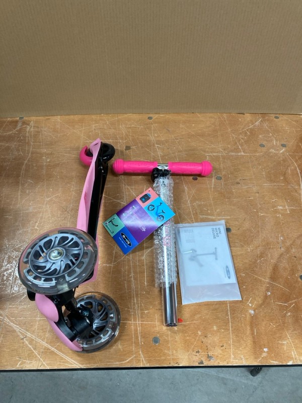 Lot 156  
            Nottingham SR8 - Delivery Or Collection 

                
MICRO MINI DELUXE GLOW LED SCOOTER WITH ACCESSORIES - Image 3