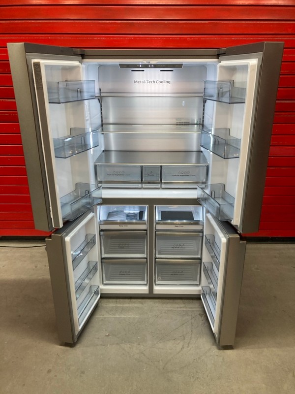 Lot 15  
            Nottingham SR8 - Delivery Or Collection 

                
HISENSE SMART FRIDGE FREEZER. STAINLESS STEEL. MODEL: RQ758N4SASE. ORIGINAL RRP: ... - Image 2