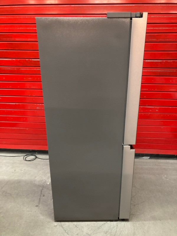 Lot 15  
            Nottingham SR8 - Delivery Or Collection 

                
HISENSE SMART FRIDGE FREEZER. STAINLESS STEEL. MODEL: RQ758N4SASE. ORIGINAL RRP: ... - Image 6