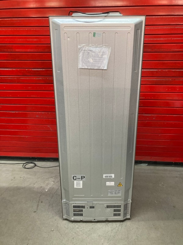 Lot 21  
            Nottingham SR8 - Delivery Or Collection 

                
HAIER FRIDGE FREEZER. MODEL: HFR5719ENMP. ORIGINAL RRP: £799