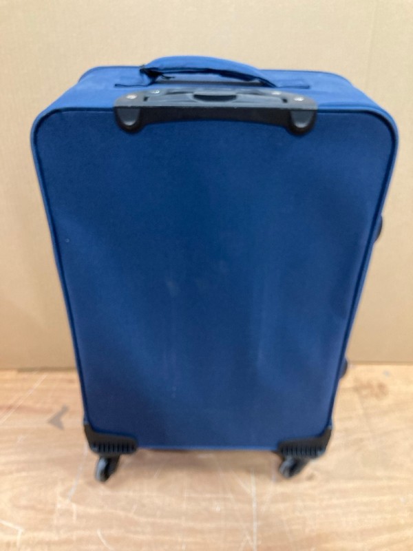 Lot 28  
            Nottingham SR8 - Delivery Or Collection 

                
FEATHERSTONE MEDIUM SUITCASE - Image 3
