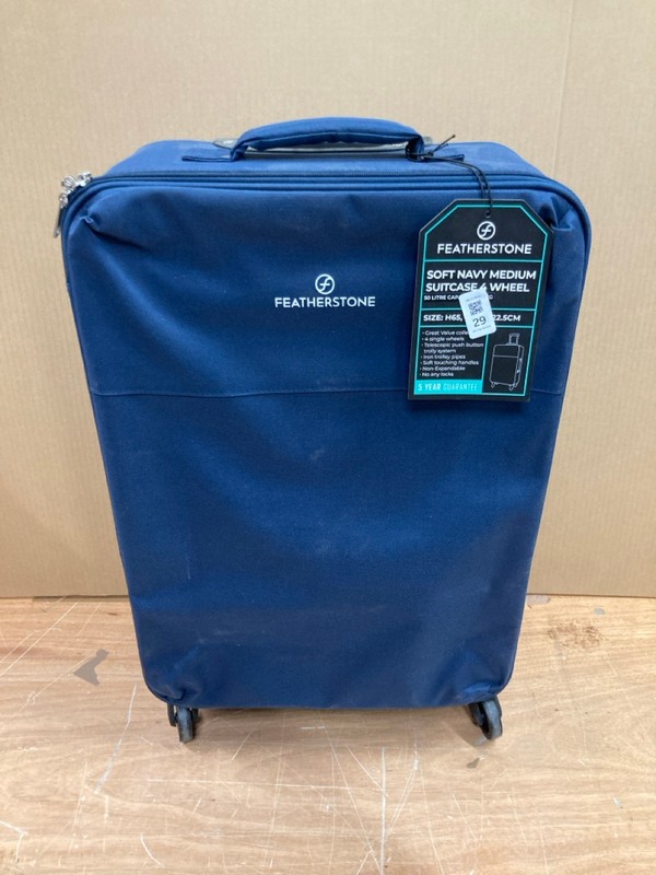 Lot 29  
            Nottingham SR8 - Delivery Or Collection 

                
FEATHERSTONE MEDIUM SUITCASE