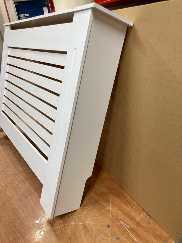 Lot 32  
            Nottingham SR8 - Delivery Or Collection 

                
RADIATOR COVER - MEDIUM - Image 2