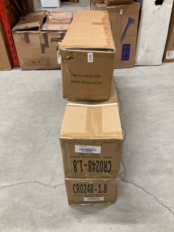 Lot 48  
            Nottingham SR8 - Delivery Or Collection 

                
3 X VARIOUS CHRISTMAS TREES - Image 4