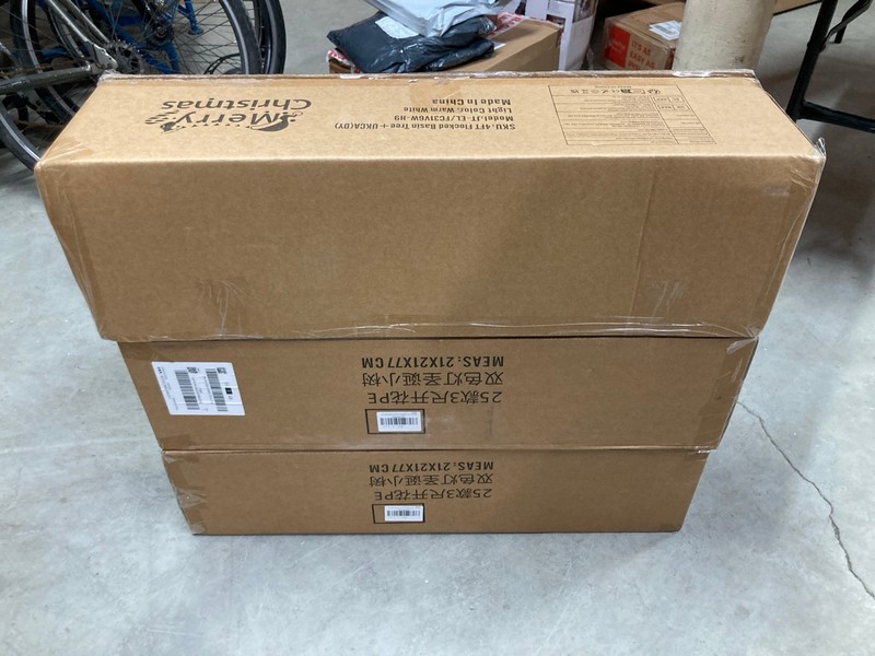 Lot 72  
            Nottingham SR8 - Delivery Or Collection 

                
3 X CHRISTMAS TREES