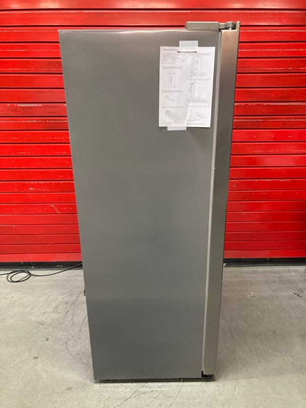 Lot 8  
            Nottingham SR8 - Delivery Or Collection 

                
BOSCH SERIES 6 AMERICAN FRIDGE FREEZER. MODEL: KAD93AIERG. ORIGINAL RRP: £1499