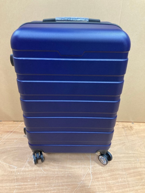 Lot 92  
            Nottingham SR8 - Delivery Or Collection 

                
HARDSHELL SUITCASE