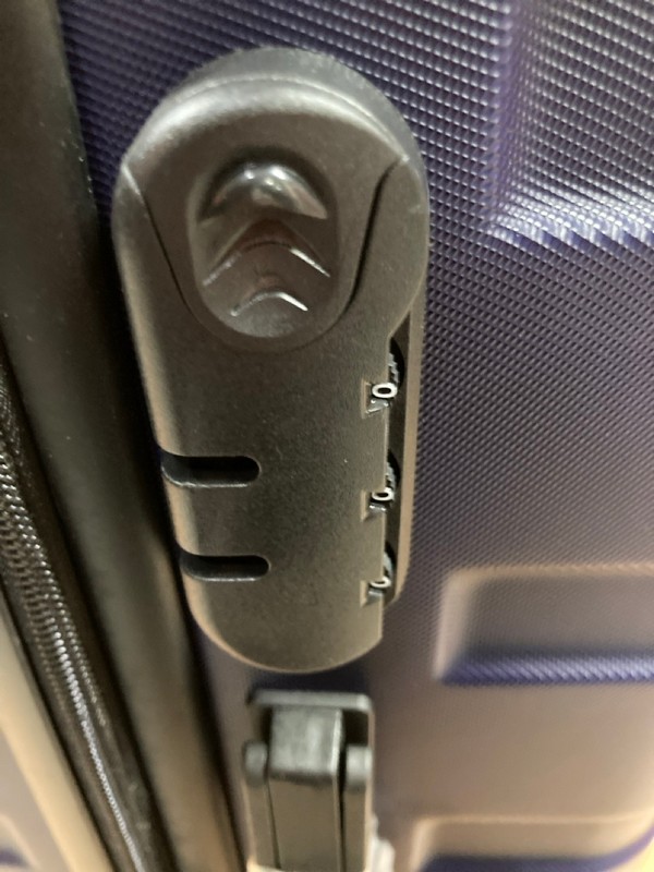 Lot 92  
            Nottingham SR8 - Delivery Or Collection 

                
HARDSHELL SUITCASE