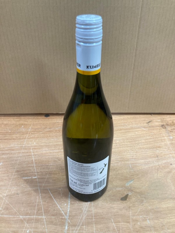 Lot 96  
            Nottingham SR8 - Collection Only 

                
BOX OF KUMEU RIVER CHARDONNAY- 18+ ID REQUIRED  - COLLECTION ONLY