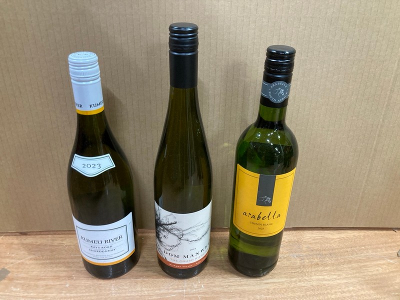 Lot 99  
            Nottingham SR8 - Collection Only 

                
QTY OF WINES TO INCLUDE SHIRAZ- 18+ ID REQUIRED  - COLLECTION ONLY - Image 2