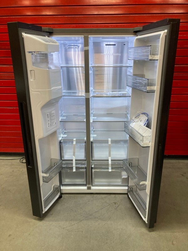 Lot 9  
            Nottingham SR8 - Delivery Or Collection 

                
SAMSUNG BESPOKE AI SERIES 7 AMERICAN FRIDGE FREEZER. MODEL: RS70F66KCF. ORIGINAL ... - Image 2