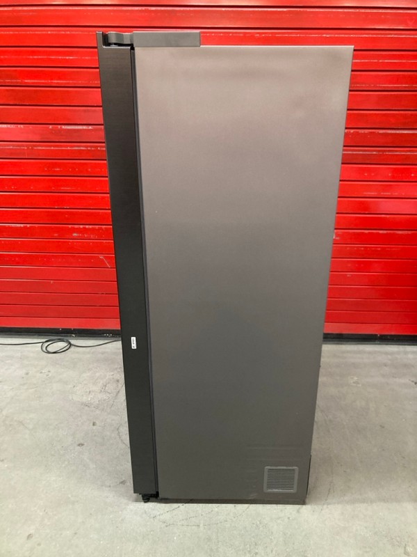 Lot 9  
            Nottingham SR8 - Delivery Or Collection 

                
SAMSUNG BESPOKE AI SERIES 7 AMERICAN FRIDGE FREEZER. MODEL: RS70F66KCF. ORIGINAL ... - Image 4