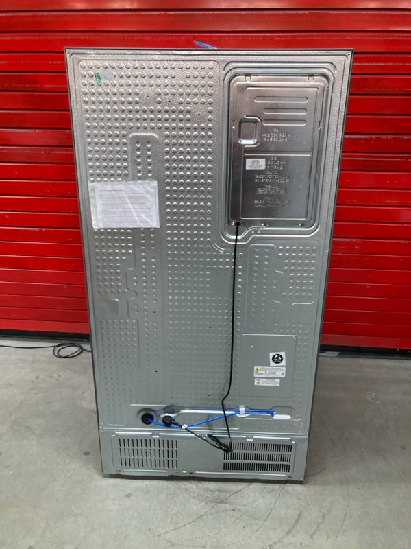 Lot 9  
            Nottingham SR8 - Delivery Or Collection 

                
SAMSUNG BESPOKE AI SERIES 7 AMERICAN FRIDGE FREEZER. MODEL: RS70F66KCF. ORIGINAL ... - Image 5