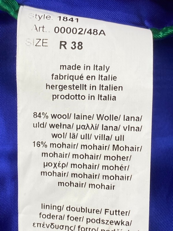 Lot 10  
            Nottingham Prem - Delivery Only 

                
PAUL SMITH MENS BUTTON JACKET.SIZE R38