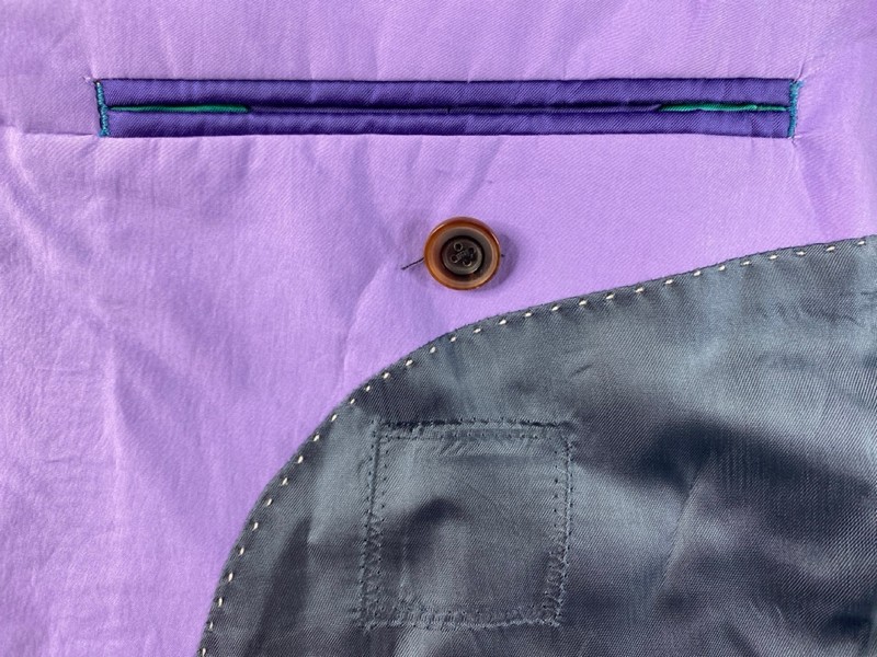 Lot 11  
            Nottingham Prem - Delivery Only 

                
PAUL SMITH MENS BUTTON JACKET.SIZE 38L MADE FROM 100% COTTON