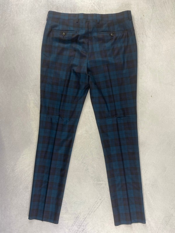 Lot 120  
            Nottingham Prem - Delivery Only 

                
PAUL SMITH MENS TROUSER. SIZE 40/6R MADE FROM 100% WOOL - Image 2