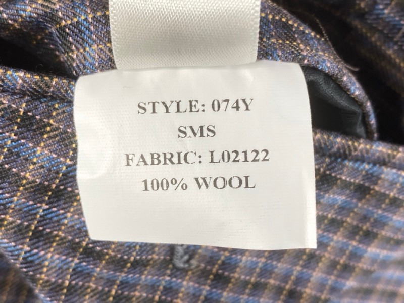 Lot 123  
            Nottingham Prem - Delivery Only 

                
PAUL SMITH MENS TROUSER. SIZE 32 MADE FROM 100% WOOL - Image 4