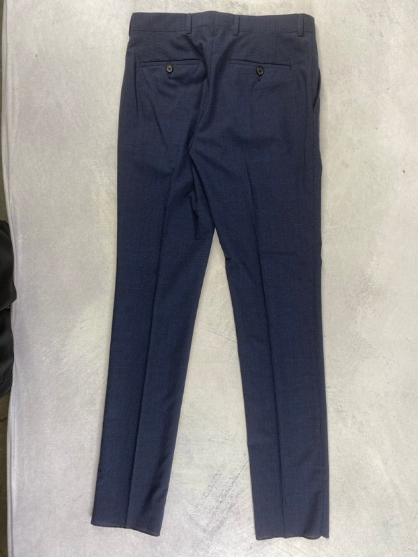 Lot 128  
            Nottingham Prem - Delivery Only 

                
PAUL SMITH MENS TROUSER. SIZE 36/6R