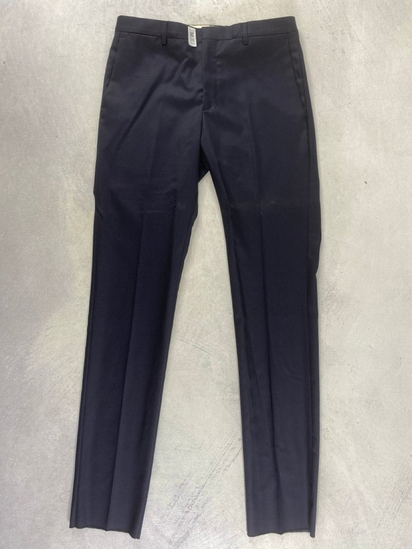 Lot 135  
            Nottingham Prem - Delivery Only 

                
PAUL SMITH MENS TROUSER. SIZE 36/6R