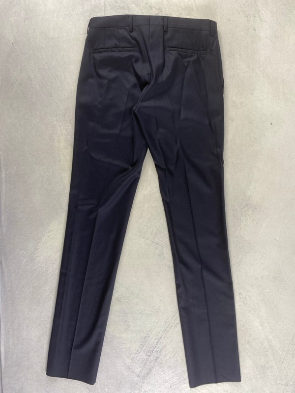 Lot 135  
            Nottingham Prem - Delivery Only 

                
PAUL SMITH MENS TROUSER. SIZE 36/6R - Image 2