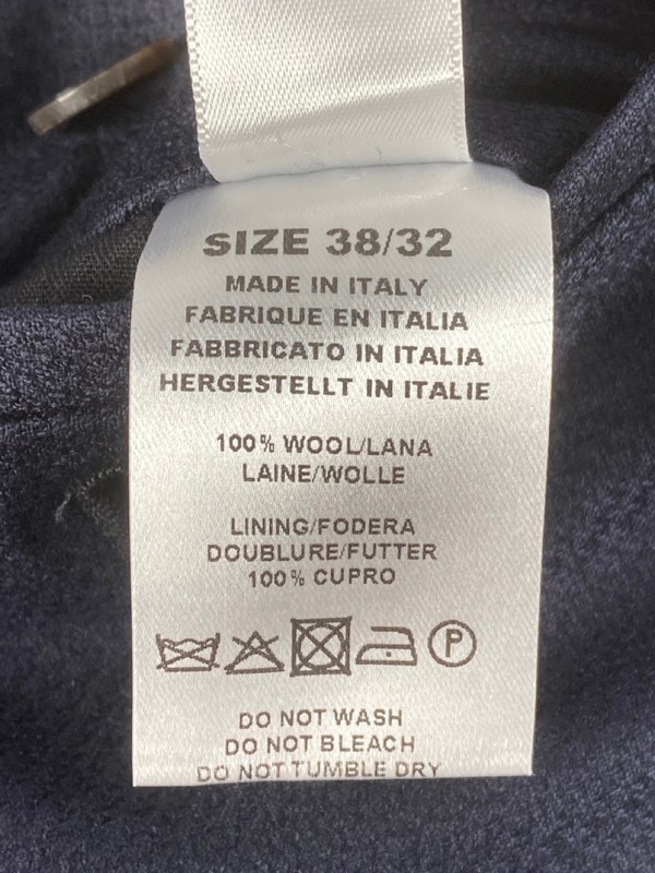 Lot 139  
            Nottingham Prem - Delivery Only 

                
PAUL SMITH MENS TROUSER. SIZE 38/32 MADE FROM 100% WOOL