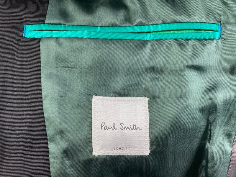 Lot 15  
            Nottingham Prem - Delivery Only 

                
PAUL SMITH MENS BUTTON JACKET.SIZE R38 MADE FROM 100% WOOL