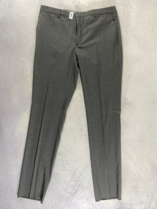 Lot 163  
            Nottingham Prem - Delivery Only 

                
PAUL SMITH MENS TROUSER. SIZE 40/6R MADE FROM 100% WOOL