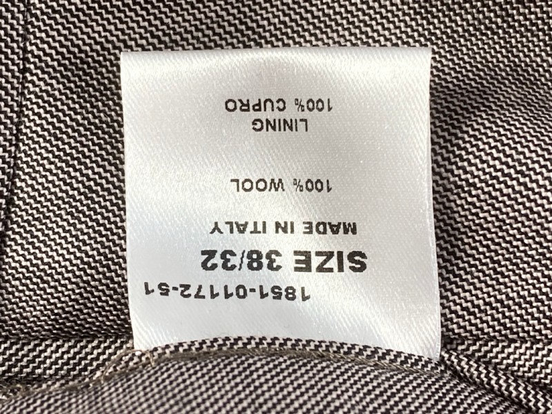 Lot 166  
            Nottingham Prem - Delivery Only 

                
PAUL SMITH MENS TROUSER. SIZE 38/32 MADE FROM 100% WOOL - Image 4