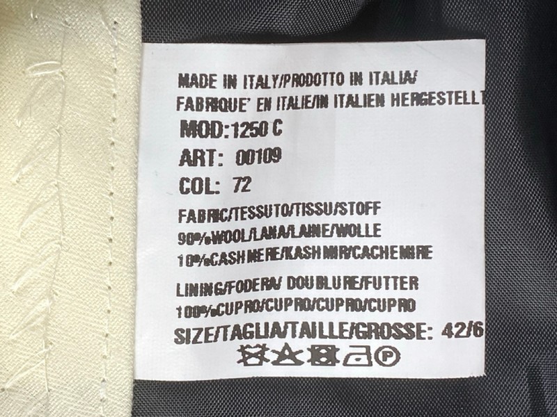 Lot 167  
            Nottingham Prem - Delivery Only 

                
PAUL SMITH MENS TROUSER. SIZE 42 - Image 4