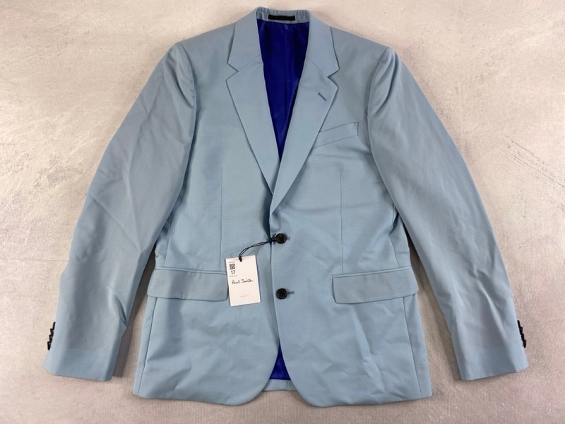 Lot 17  
            Nottingham Prem - Delivery Only 

                
PAUL SMITH MENS BUTTON JACKET.SIZE 40/50 MADE FROM 100% WOOL