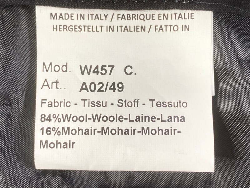 Lot 183  
            Nottingham Prem - Delivery Only 

                
PAUL SMITH MENS TROUSER. SIZE R42