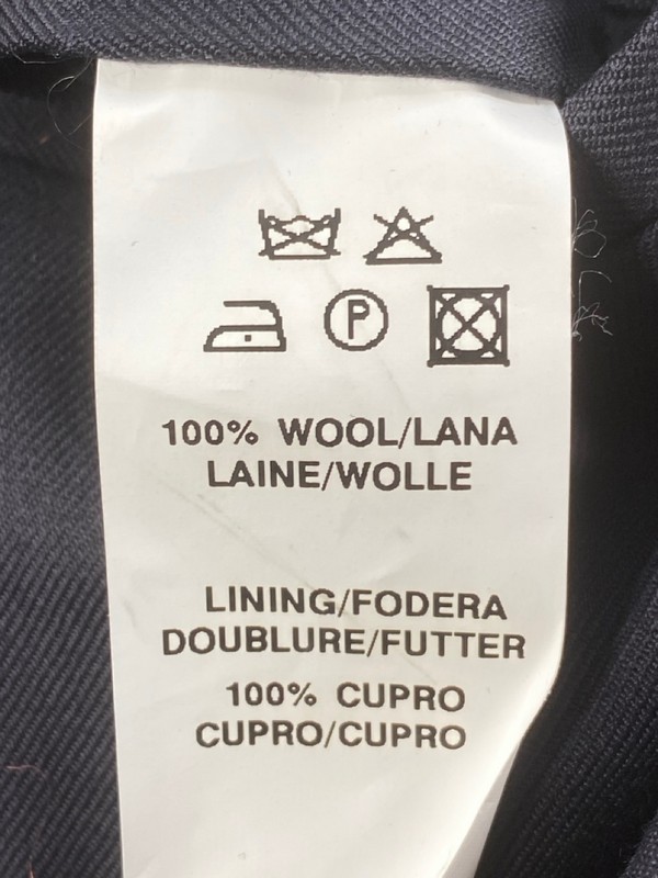 Lot 185  
            Nottingham Prem - Delivery Only 

                
PAUL SMITH MENS TROUSER. SIZE 38/32 - Image 4