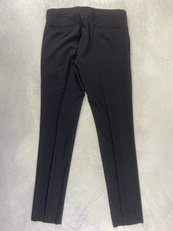 Lot 188  
            Nottingham Prem - Delivery Only 

                
PAUL SMITH MENS TROUSER. SIZE 38/6R - Image 2