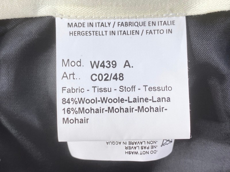 Lot 194  
            Nottingham Prem - Delivery Only 

                
PAUL SMITH MENS TROUSER. SIZE R38