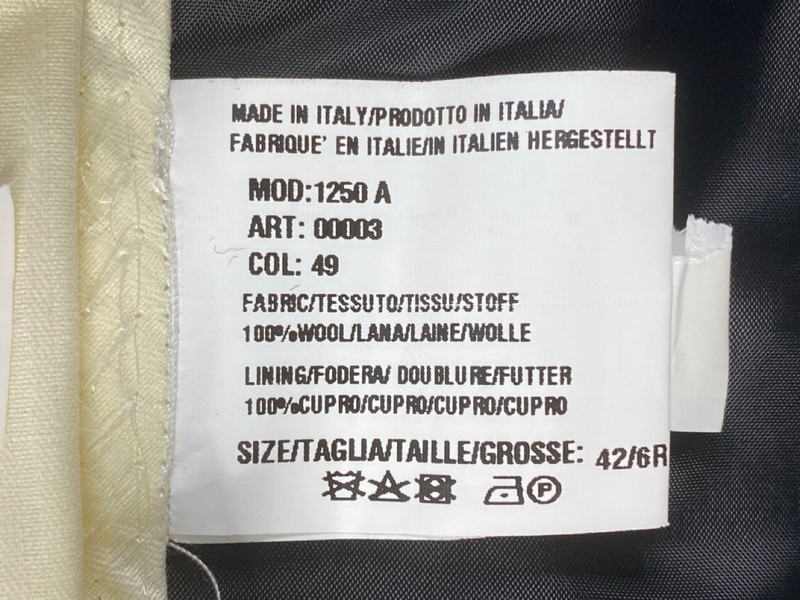 Lot 195  
            Nottingham Prem - Delivery Only 

                
PAUL SMITH MENS TROUSER. SIZE 42/6R MADE FROM 100% WOOL