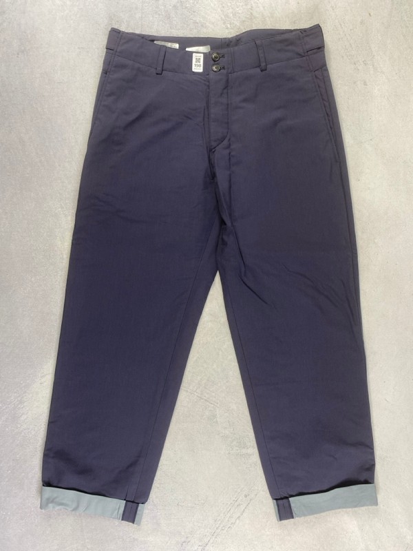 Lot 198  
            Nottingham Prem - Delivery Only 

                
PAUL SMITH MENS TROUSER. SIZE 32