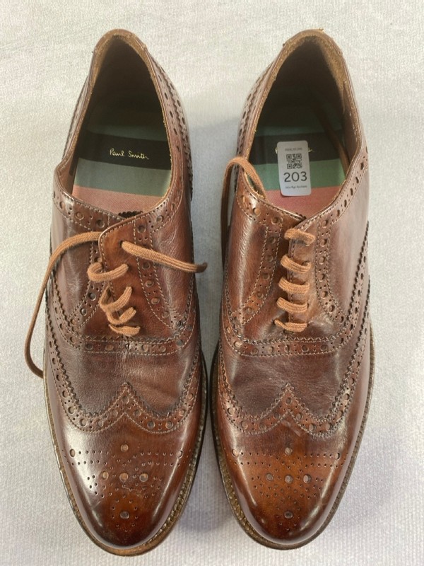 Lot 203  
            Nottingham Prem - Delivery Only 

                
PAUL SMITH MENS SHOES SIZE 9