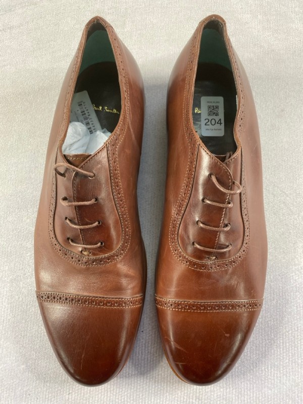 Lot 204  
            Nottingham Prem - Delivery Only 

                
PAUL SMITH MENS SHOES SIZE 8
