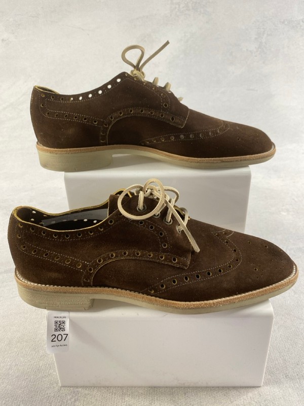 Lot 207  
            Nottingham Prem - Delivery Only 

                
PAUL SMITH MENS SHOES SIZE 8