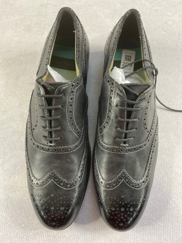 Lot 209  
            Nottingham Prem - Delivery Only 

                
PAUL SMITH MENS SHOES SIZE 8