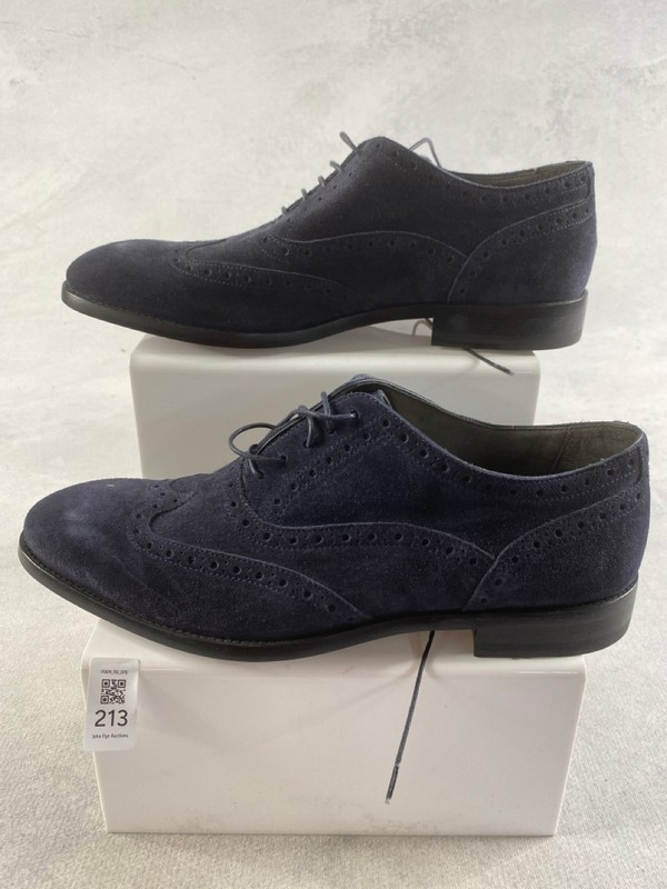 Lot 213  
            Nottingham Prem - Delivery Only 

                
PAUL SMITH MENS SHOES SIZE 8