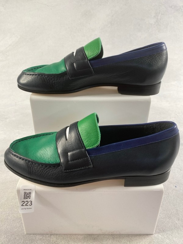 Lot 223  
            Nottingham Prem - Delivery Only 

                
PAUL SMITH MENS SHOES SIZE 7
