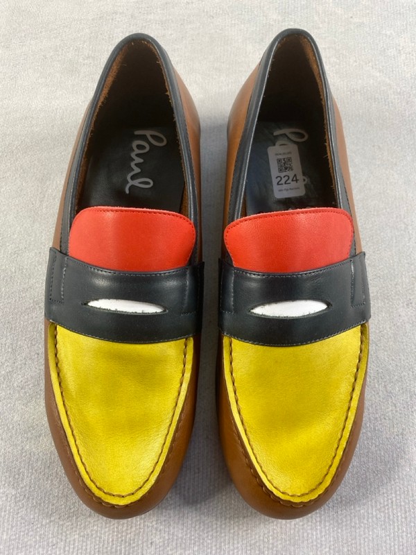 Lot 224  
            Nottingham Prem - Delivery Only 

                
PAUL SMITH MENS SHOES SIZE 8 - Image 3