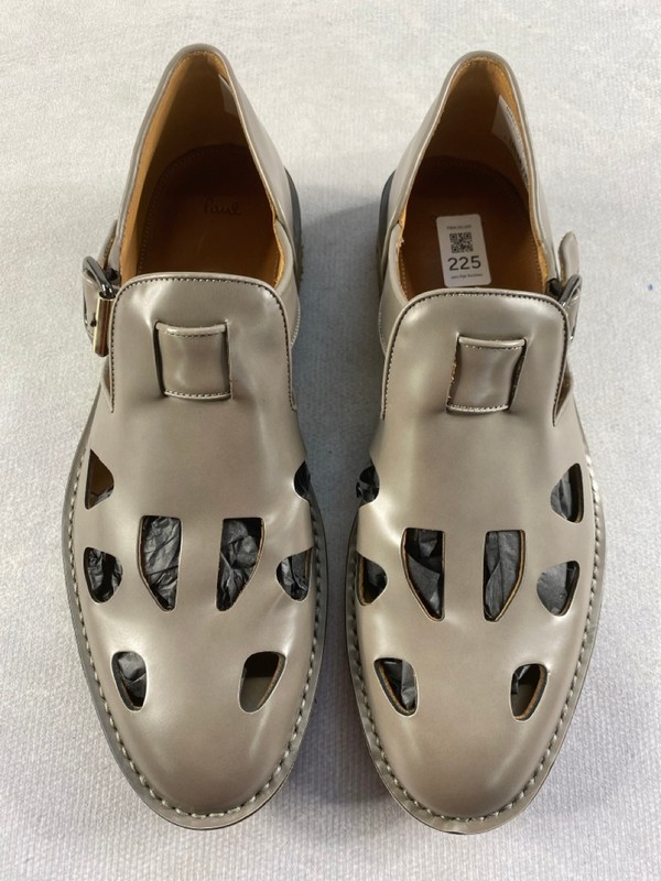 Lot 225  
            Nottingham Prem - Delivery Only 

                
PAUL SMITH MENS SHOES SIZE 8