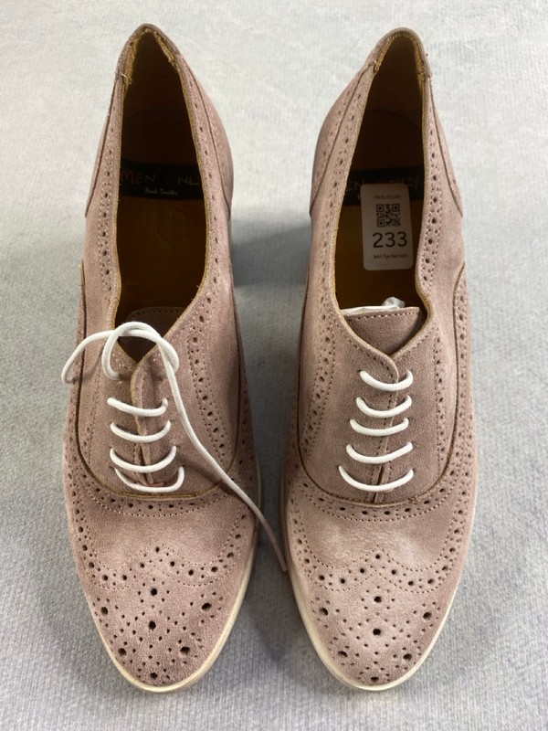 Lot 233  
            Nottingham Prem - Delivery Only 

                
PAUL SMITH MENS SHOES SIZE 37 - Image 3