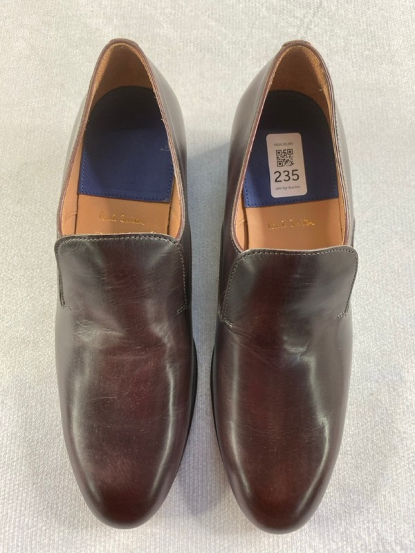 Lot 235  
            Nottingham Prem - Delivery Only 

                
PAUL SMITH MENS SHOES SIZE 37 - Image 3