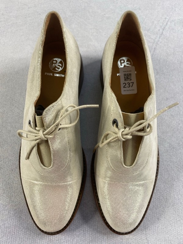 Lot 237  
            Nottingham Prem - Delivery Only 

                
PAUL SMITH MENS SHOES SIZE 37 - Image 3